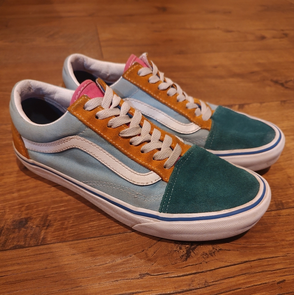 Vans Old Skool Suede Skate Shoes (Unisex)